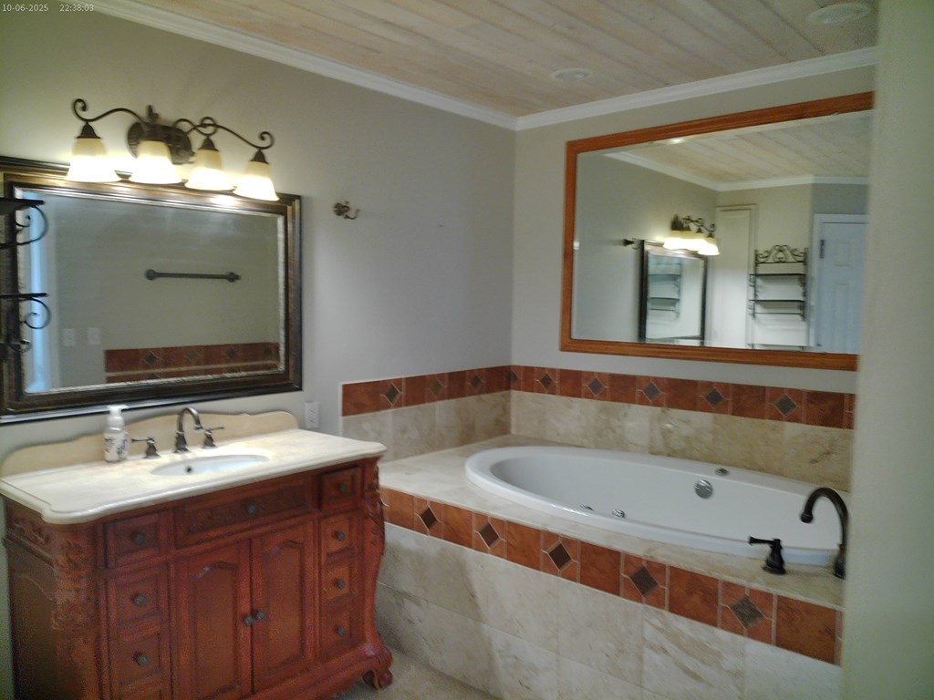 12543 Harrelson Loop Andalusia, AL 36420 - Photo 34 of 52 Ensuite