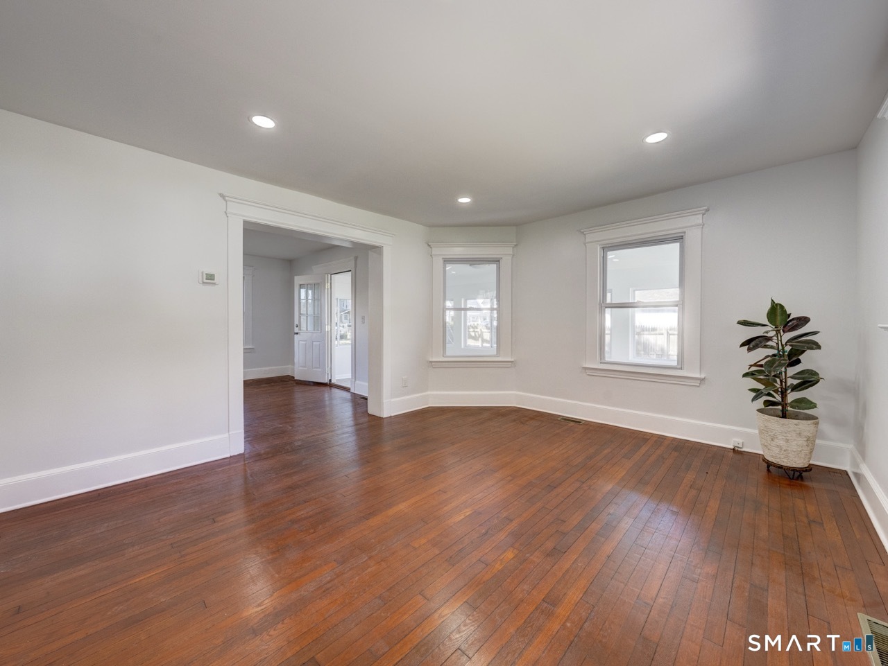 16 Shoreham Road New Haven, CT 06512 - Photo 15 of 40 Gallery Image 15