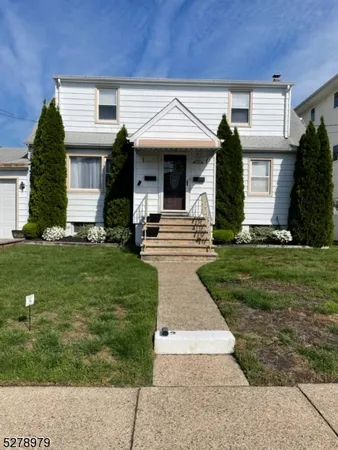 $2,400 | 120 Campbell Avenue, Clifton, NJ 07013