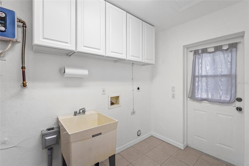 23655 Jennings Road Myakka City, FL 34251 - Photo 37 of 43 a view of utility room