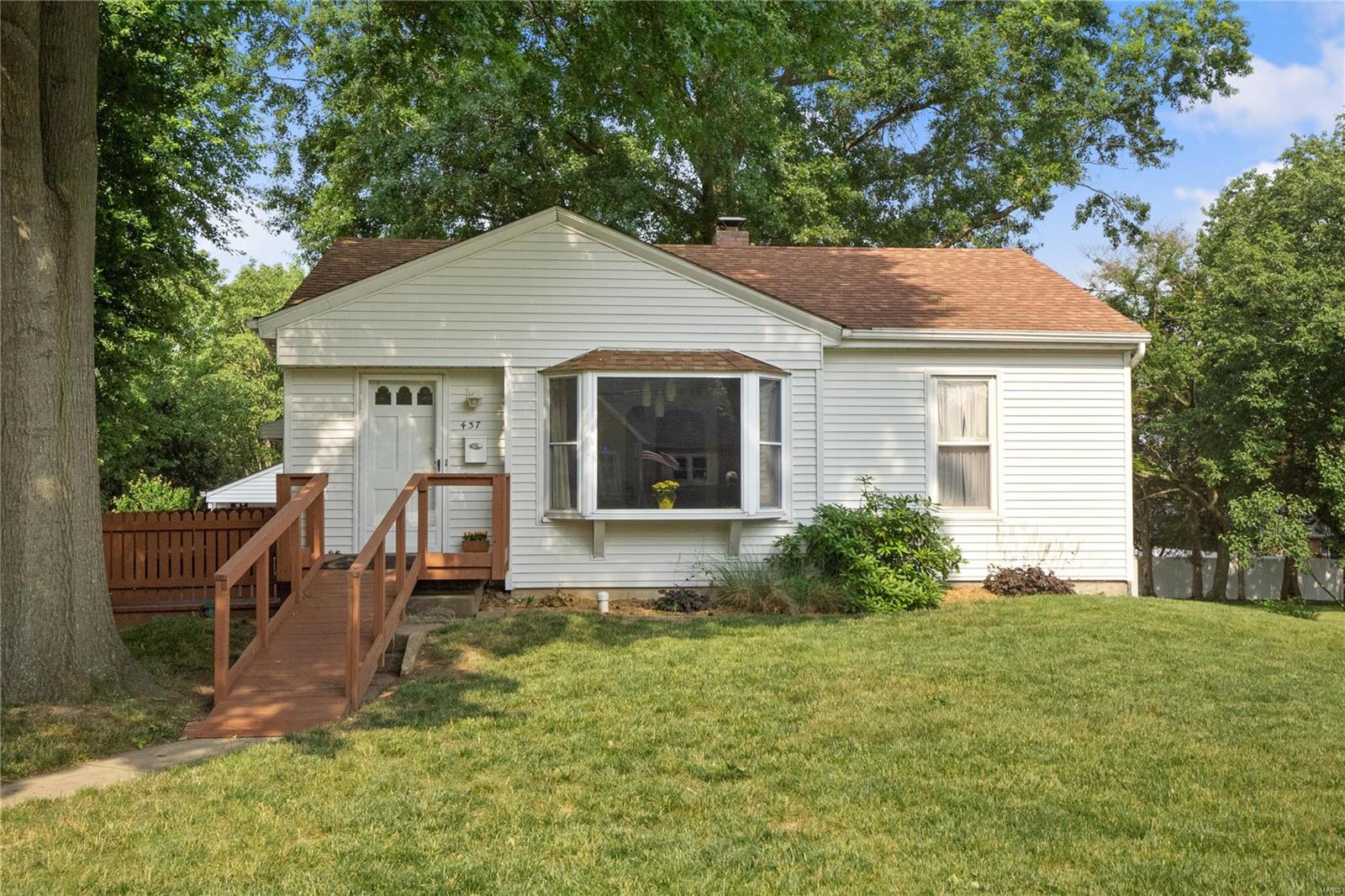 437 North Library Street Waterloo, IL 62298 - Photo 31 of 36