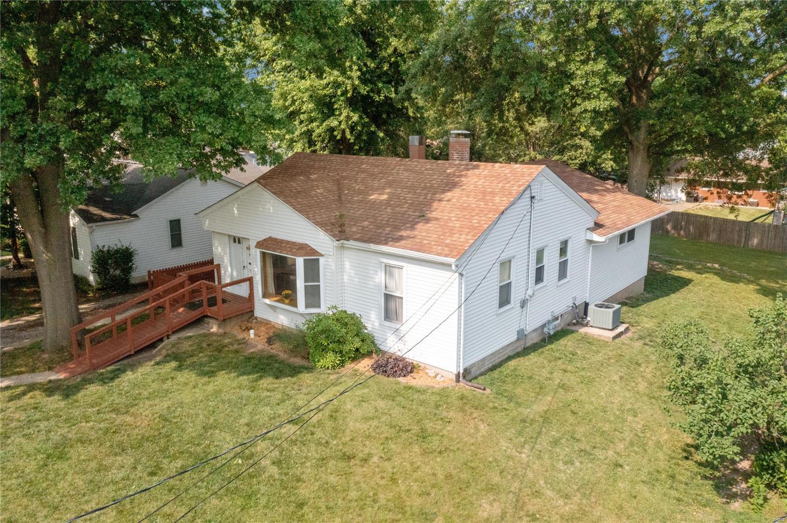 437 North Library Street Waterloo, IL 62298 - Photo 6 of 36