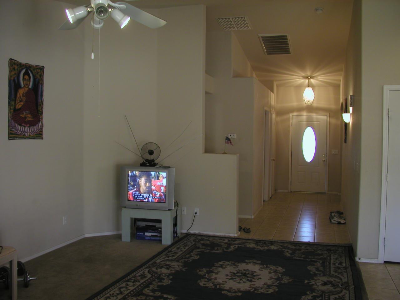 1623 East Harwell Road Phoenix, AZ 85042 - Photo 5 of 7 family room
