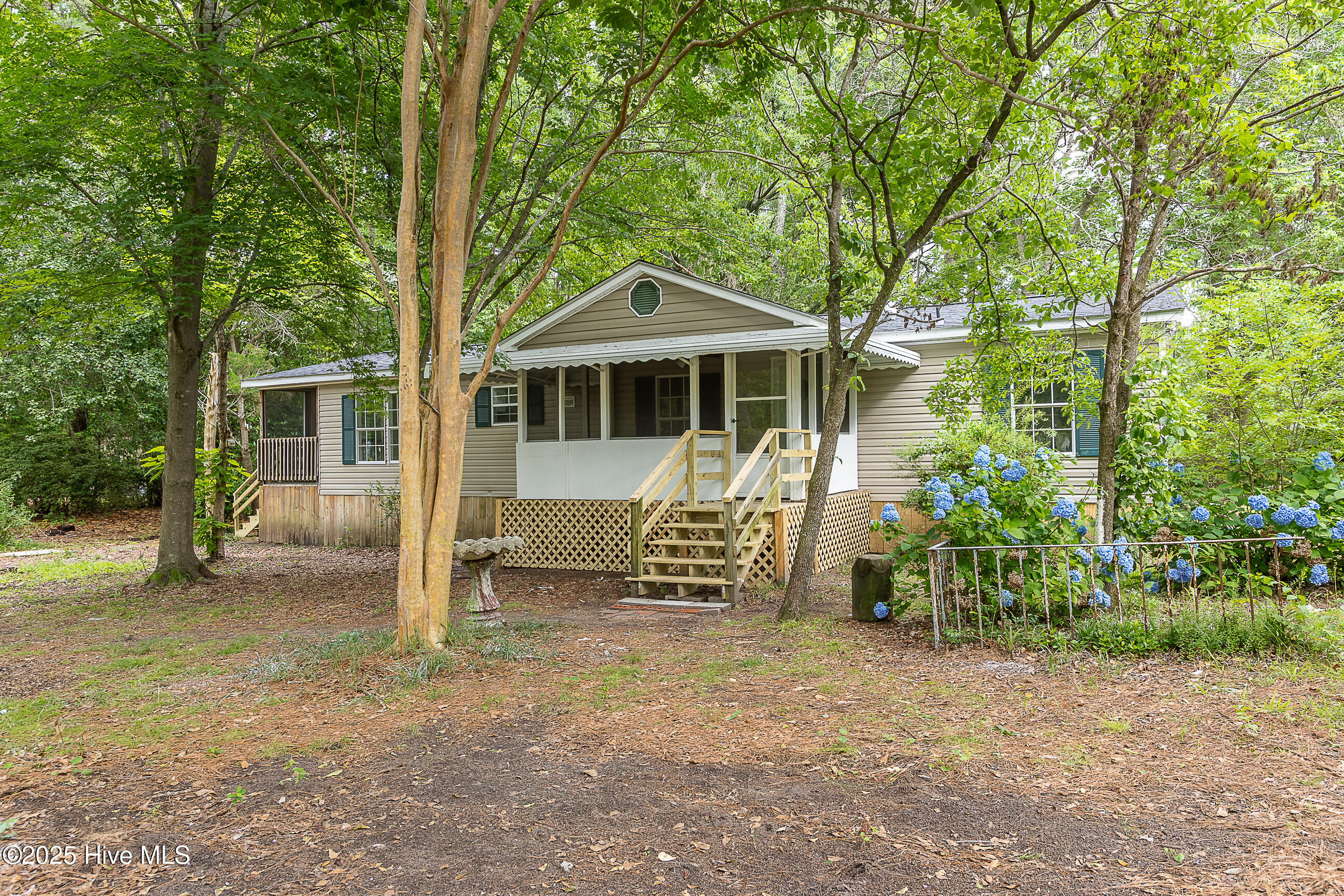 150 Junior Road New Bern, NC 28560 - Photo 3 of 24 03