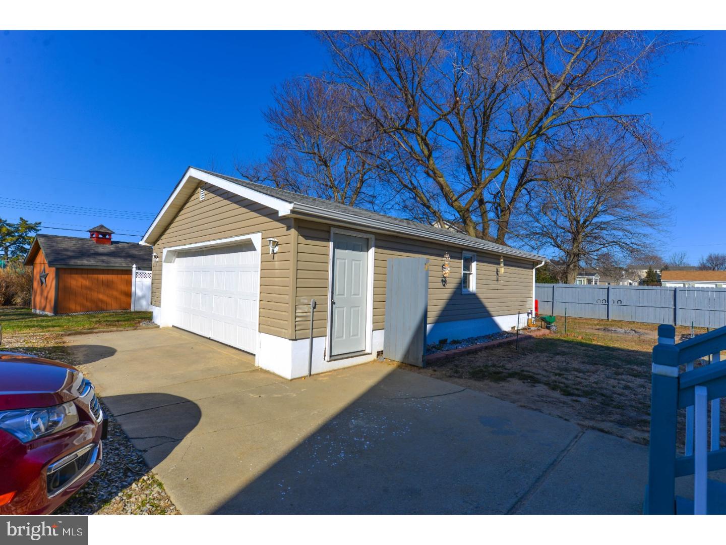 154 Georgia Road Pennsville, NJ 08070 - Photo 3 of 17 Garage