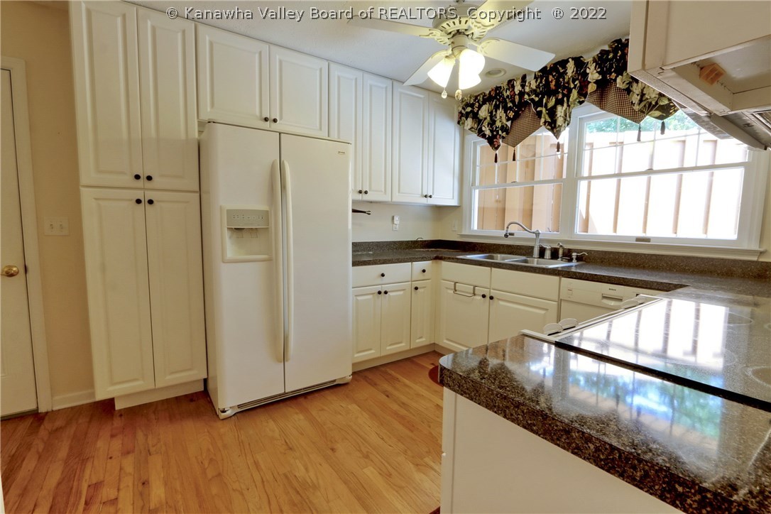 102 Bow Hunter Road Charleston, WV 25314 - Photo 8 of 21 Gallery Image 8