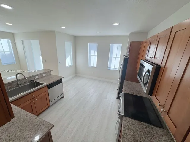 a view of a garage room