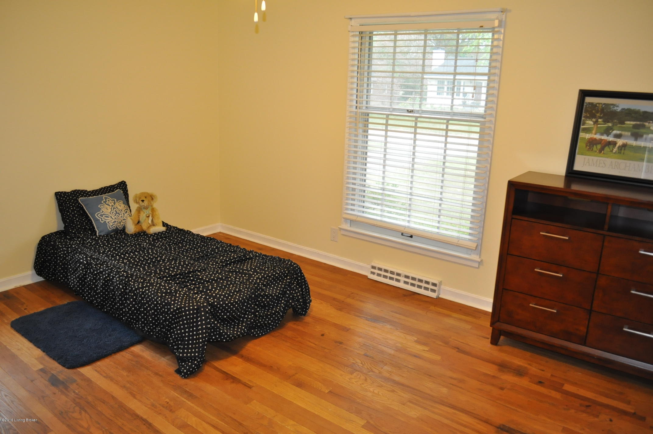 6902 Greenlawn Road Louisville, KY 40222 - Photo 8 of 13 DSC_0026