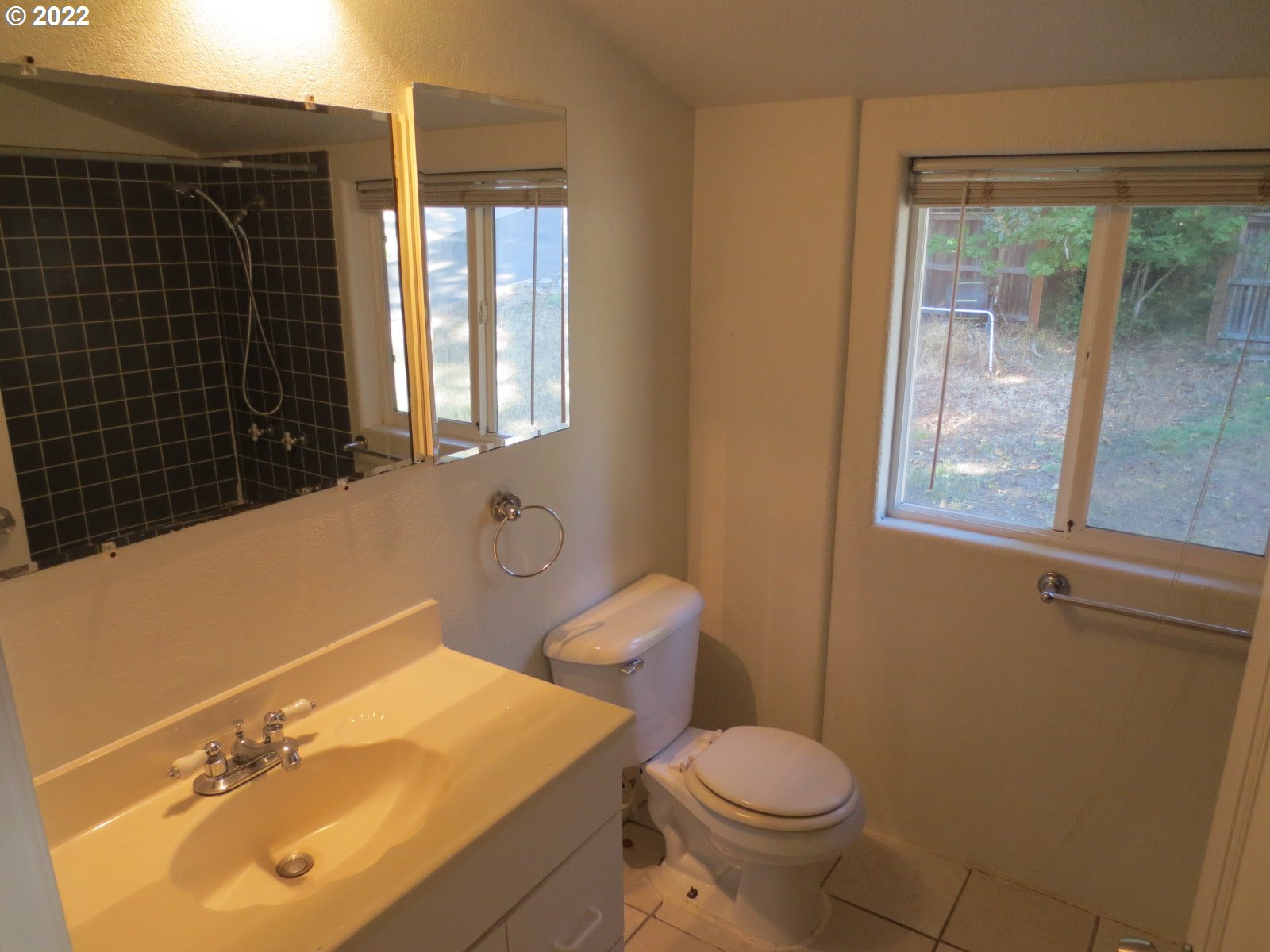 4530 Fox Hollow Road Eugene, OR 97405 - Photo 19 of 30 Bathroom