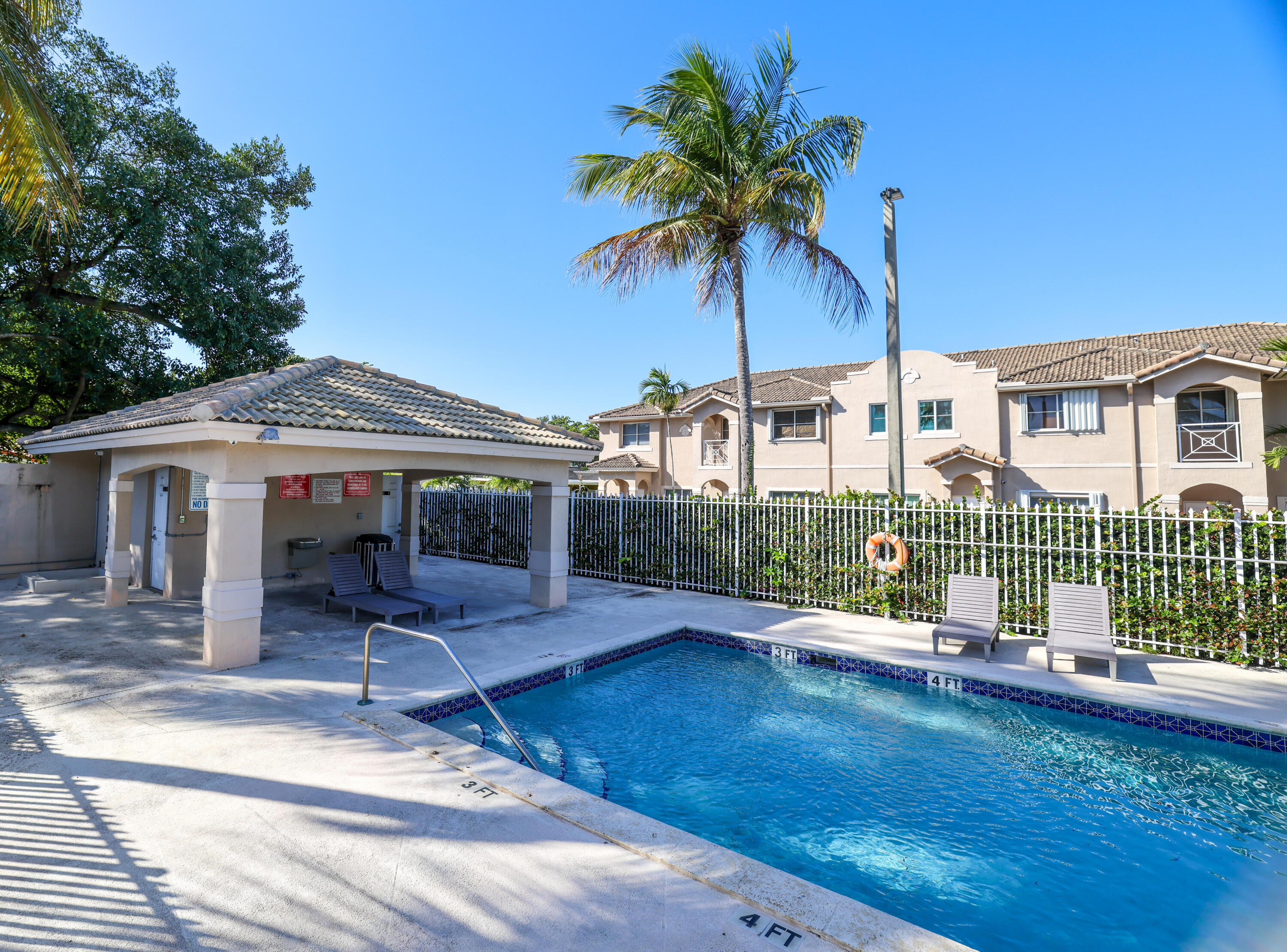 16616 Northwest 72nd Court Miami Lakes, FL 33014 - Photo 39 of 39 Pool3