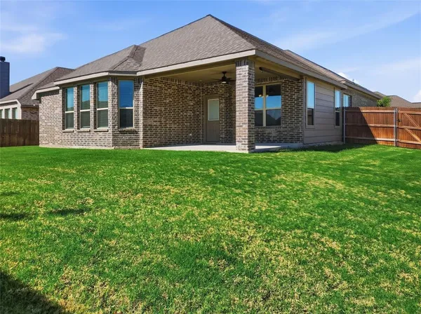 $2,700 | 7248 Paso Verde Drive, Fort Worth, TX 76131