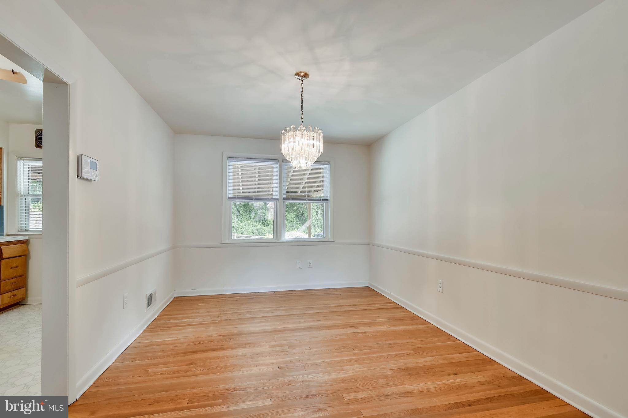 1217 Stamford Road Baltimore, MD 21207 - Photo 7 of 20 Dining Room