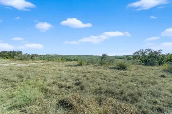 $304,900 | 732 Whiskey Trail, Blanco, TX 78606