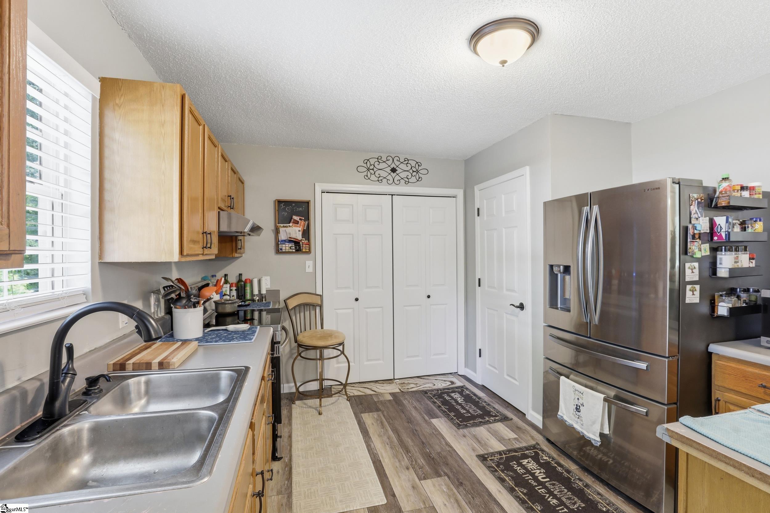 292 Carr Road Piedmont, SC 29673 - Photo 10 of 38