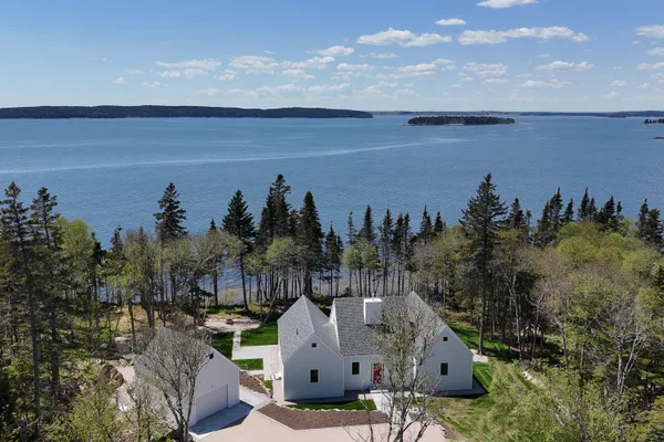 $2,100,000 | 101 Cow Point, Roque Bluffs, ME 04654