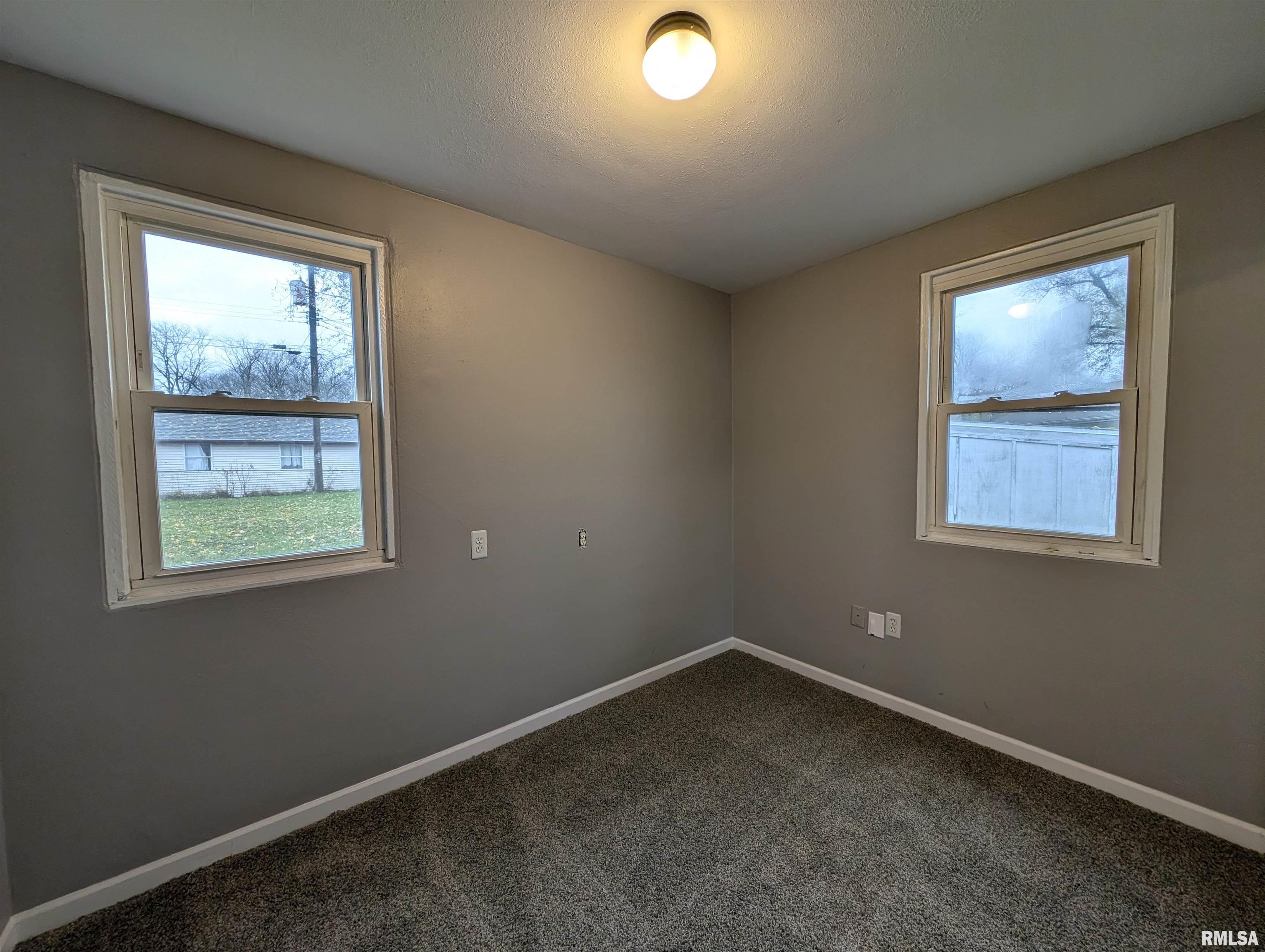 219 Radisson Road Marquette Heights, IL 61554 - Photo 14 of 26 Gallery Image 14