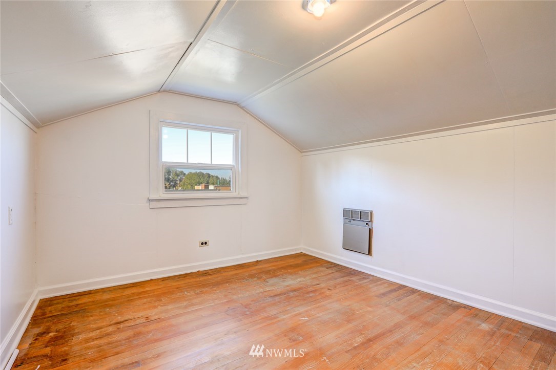 10101 Renton Avenue South Seattle, WA 98178 - Photo 20 of 25 Gallery Image 20