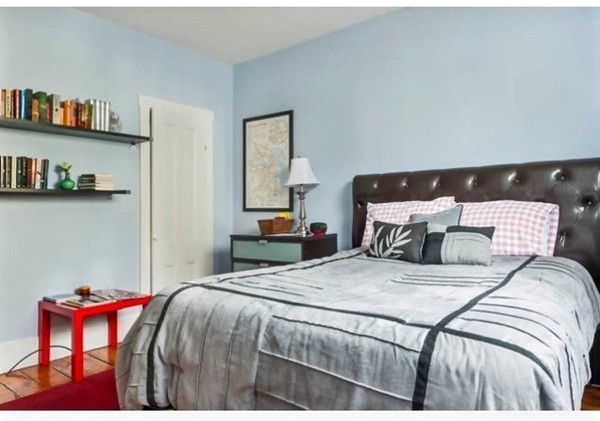 16 Linden Street, Unit 16 Somerville, MA 02143 - Photo 2 of 4