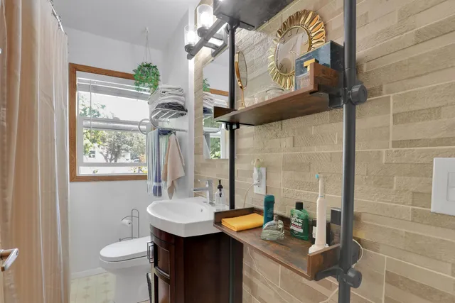 $360,000 | 1111 East 37th Avenue, Spokane, WA 99203