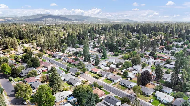 $360,000 | 1111 East 37th Avenue, Spokane, WA 99203