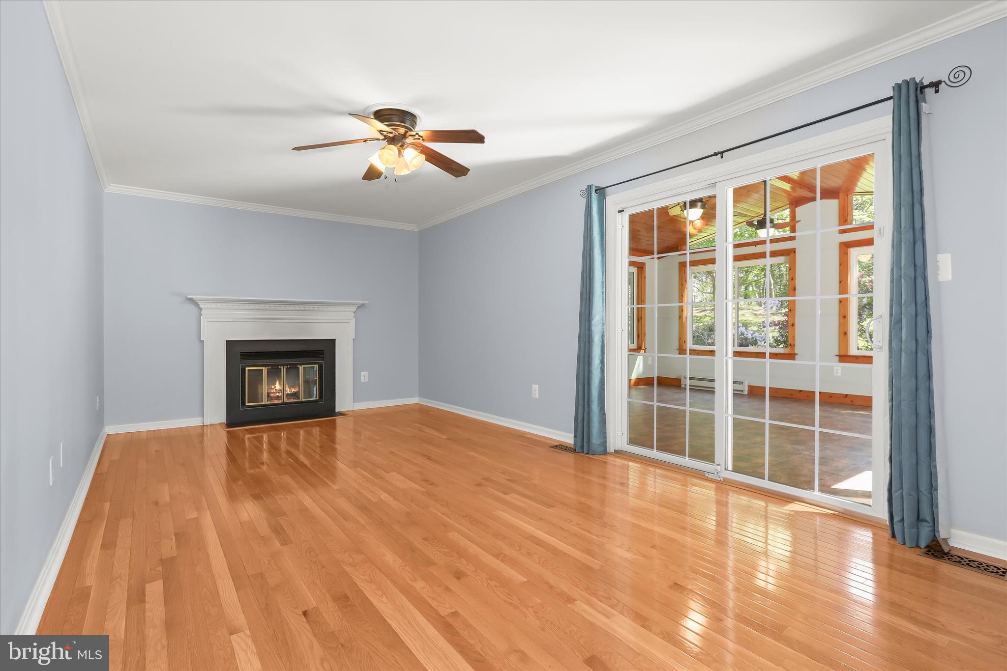 17 Woonsockett Court Silver Spring, MD 20905 - Photo 22 of 54 Family Room