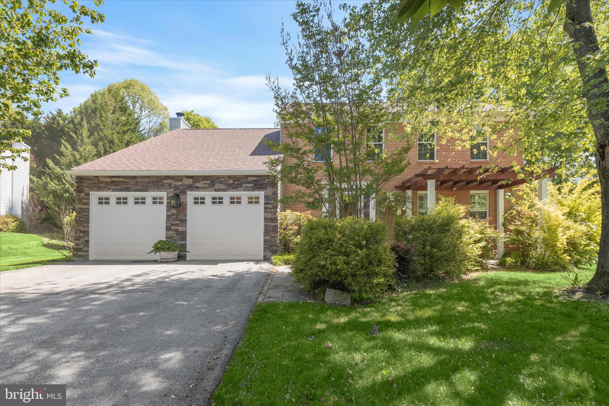 17 Woonsockett Court Silver Spring, MD 20905 - Photo 3 of 54 17 Woonsockett Ct