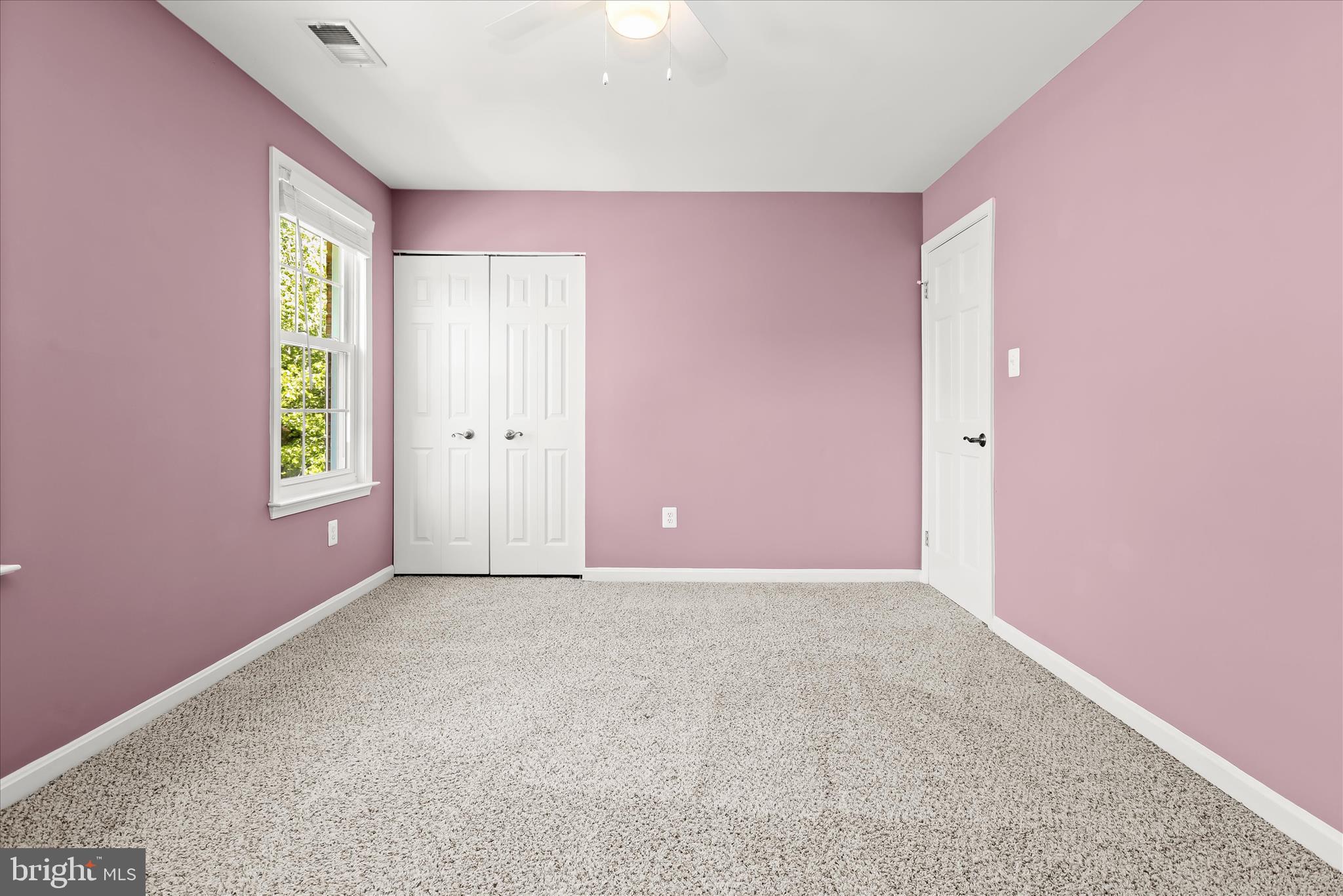 17 Woonsockett Court Silver Spring, MD 20905 - Photo 36 of 54 Upper Level Bedroom 3