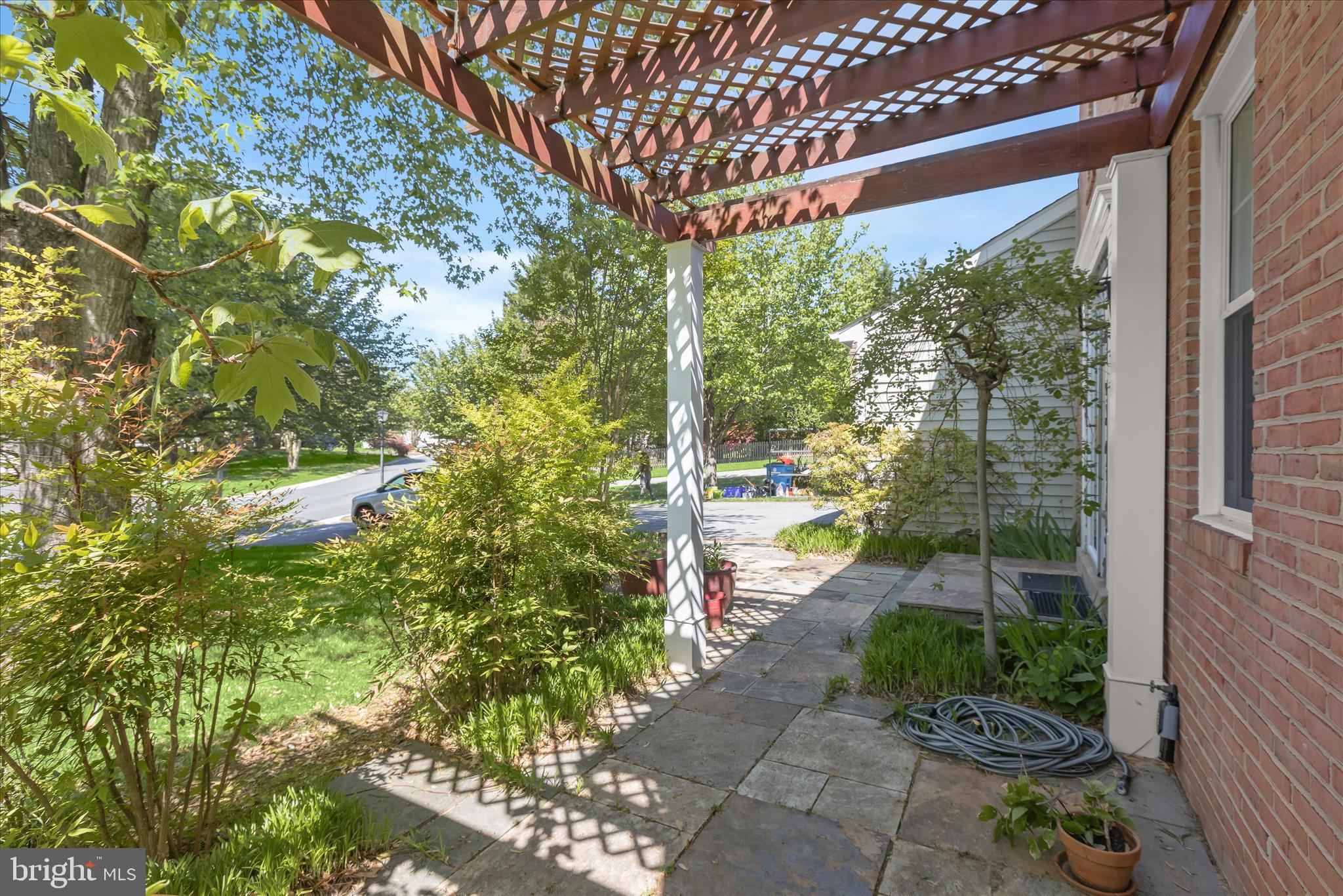 17 Woonsockett Court Silver Spring, MD 20905 - Photo 5 of 54 Front Porch