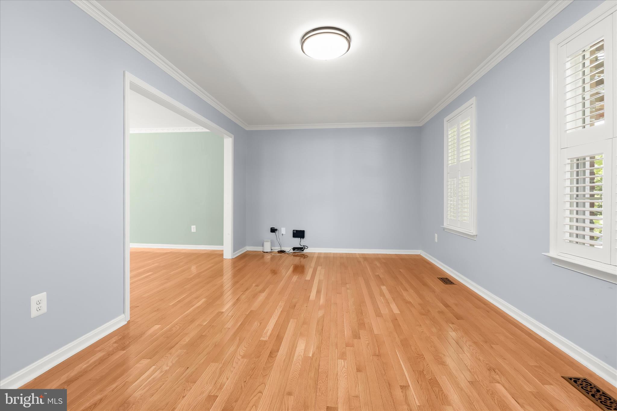 17 Woonsockett Court Silver Spring, MD 20905 - Photo 10 of 54 Family Room