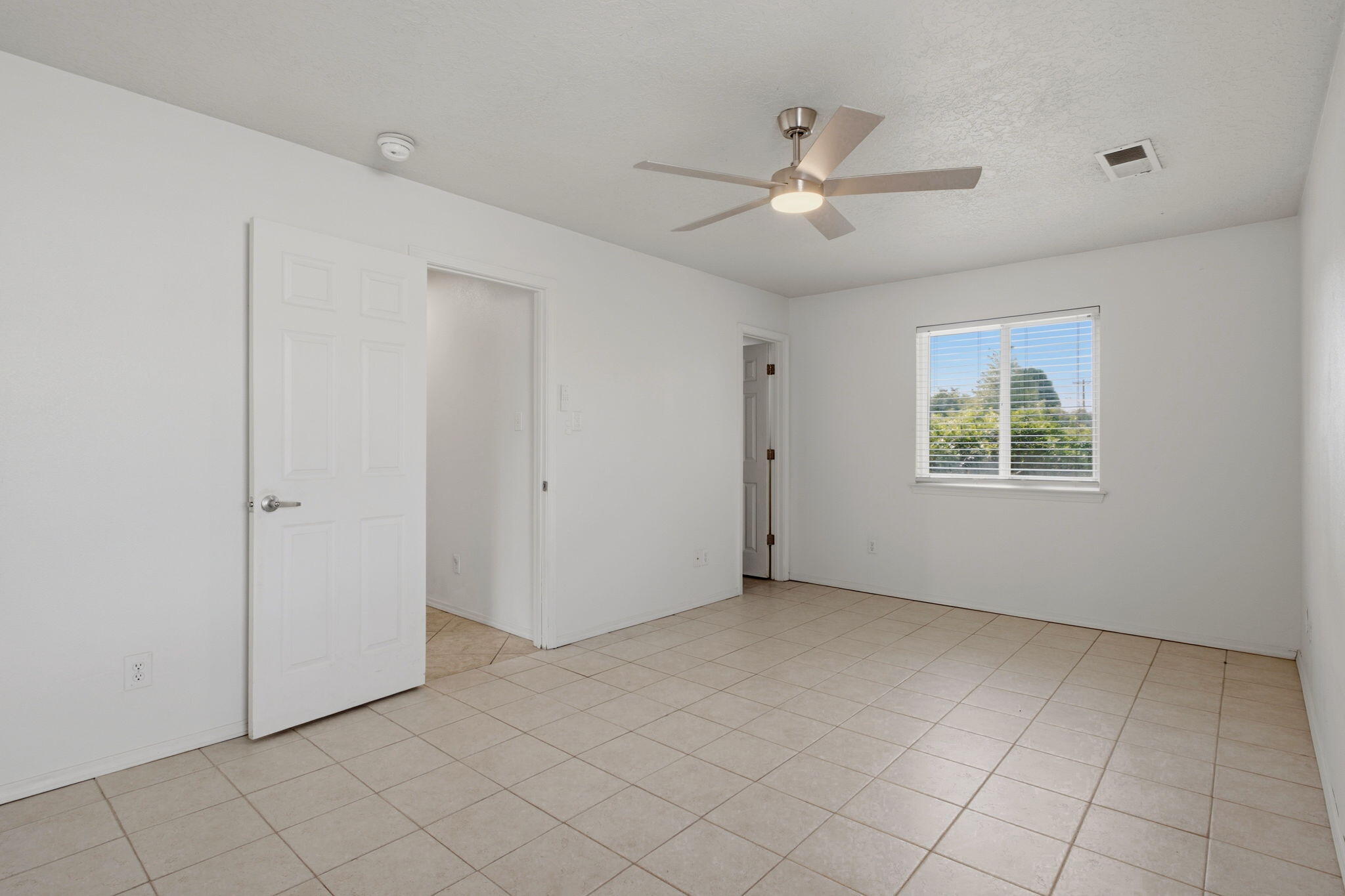 9329 Shoshone Road Northeast Albuquerque, NM 87111 - Photo 21 of 39 Gallery Image 21