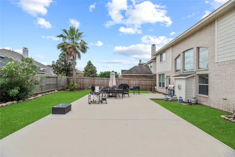 $500,000 | 15715 Stroudwater Lane, Houston, TX 77084