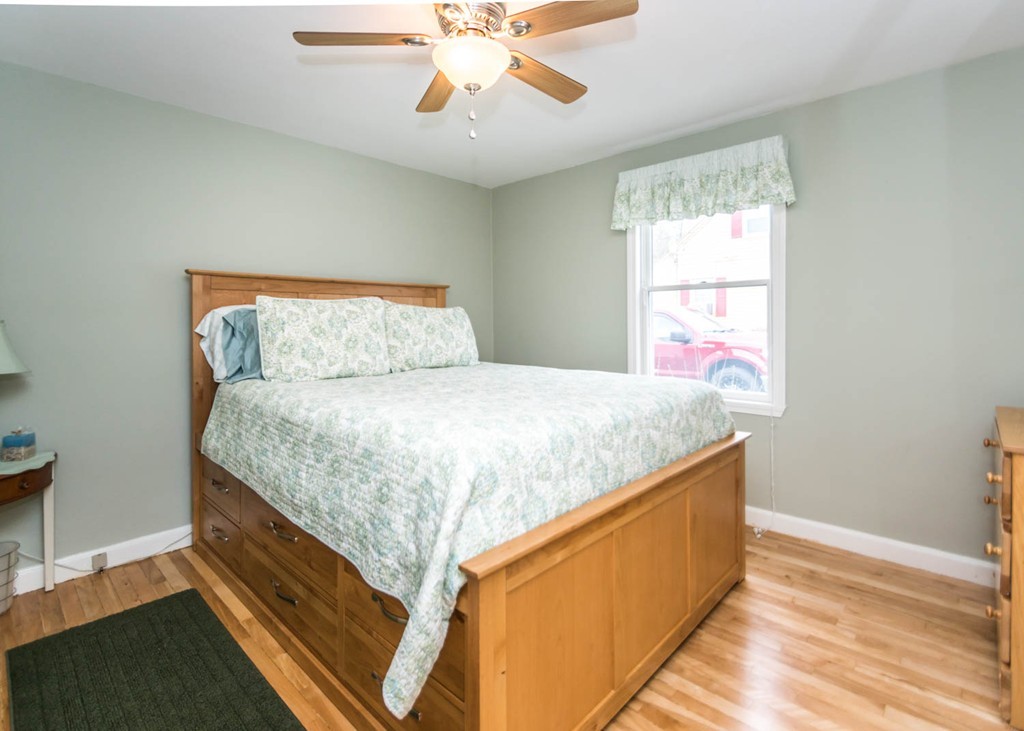 824 Trapelo Road Waltham, MA 02452 - Photo 13 of 21 Gallery Image 13