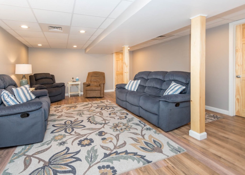 824 Trapelo Road Waltham, MA 02452 - Photo 14 of 21 Gallery Image 14