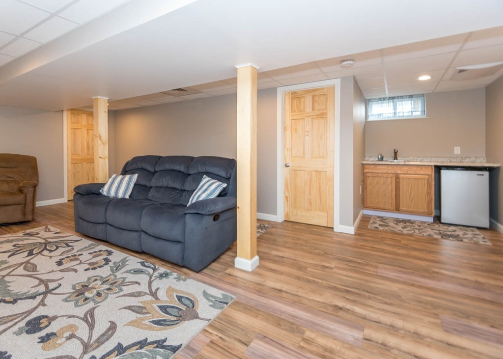 824 Trapelo Road Waltham, MA 02452 - Photo 15 of 21 Gallery Image 15