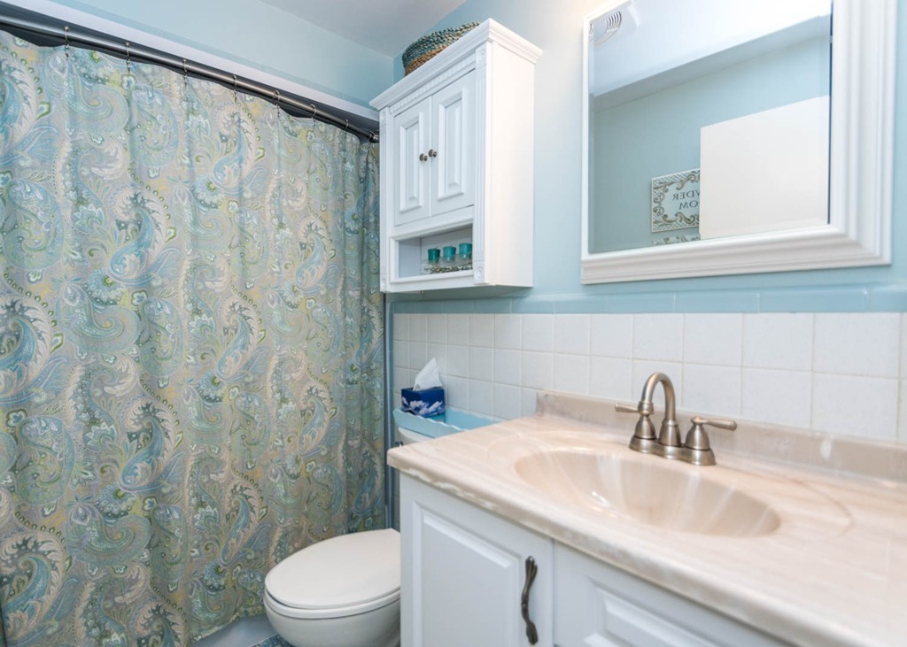 824 Trapelo Road Waltham, MA 02452 - Photo 18 of 21 Gallery Image 18