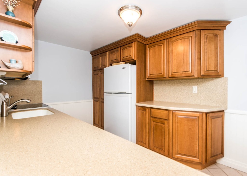 824 Trapelo Road Waltham, MA 02452 - Photo 4 of 21 Gallery Image 4