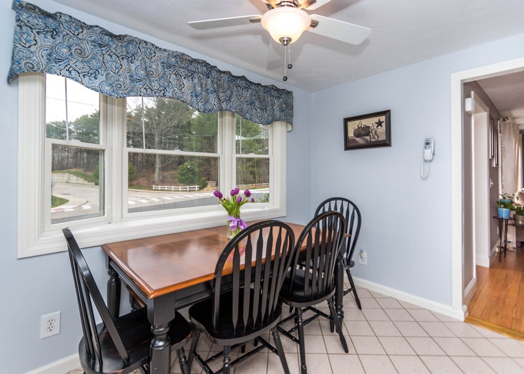 824 Trapelo Road Waltham, MA 02452 - Photo 5 of 21 Gallery Image 5