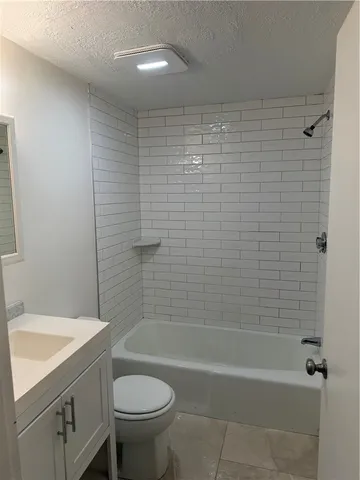 $1,700 | 427 High Street, Central Falls, RI 02863