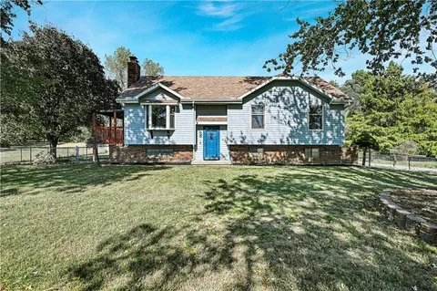 $350,000 | 17980 West 191st Street, Spring Hill, KS 66083