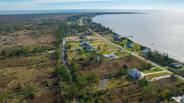$162,000 | 172 Bayview Drive, Stumpy Point, NC 27978