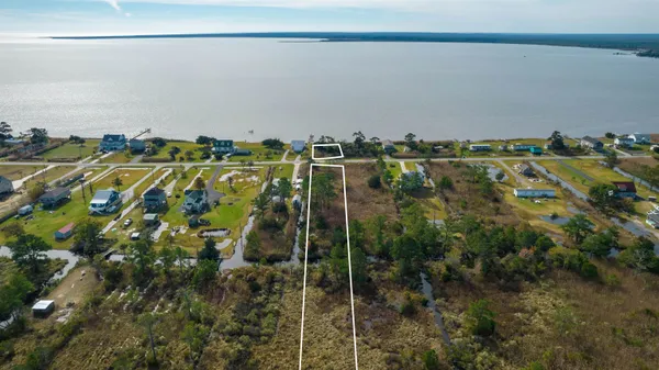 $162,000 | 172 Bayview Drive, Stumpy Point, NC 27978