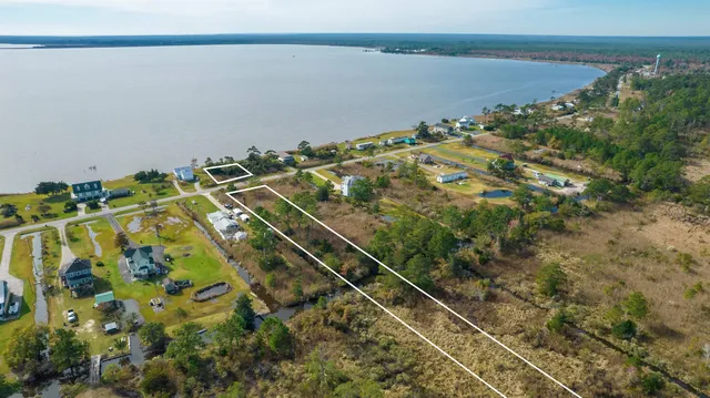 $162,000 | 172 Bayview Drive, Stumpy Point, NC 27978