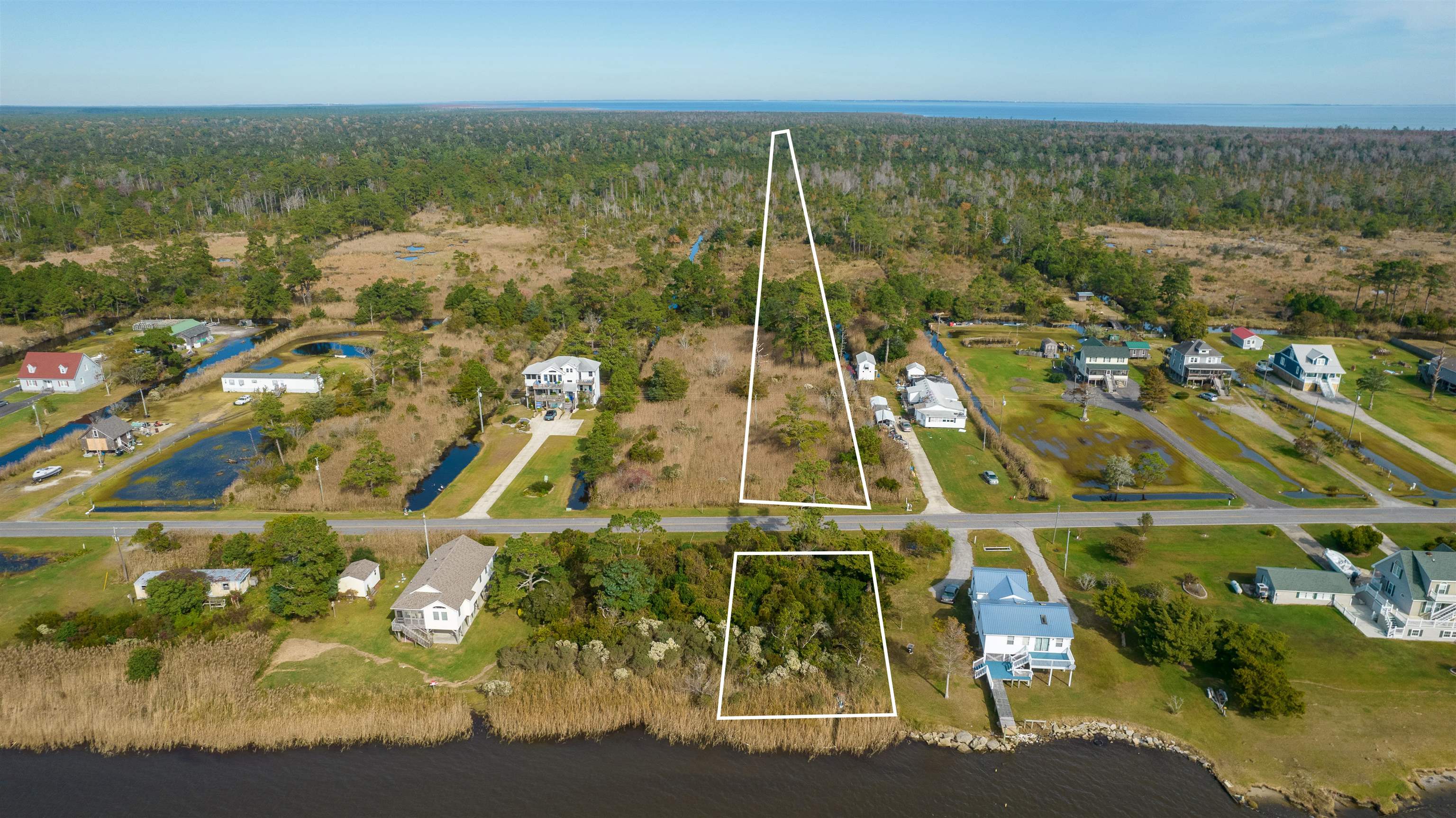 172 Bayview Drive Stumpy Point, NC 27978 - Photo 2 of 33