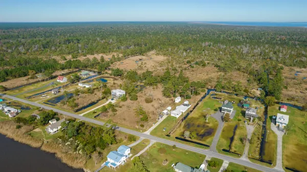 $162,000 | 172 Bayview Drive, Stumpy Point, NC 27978