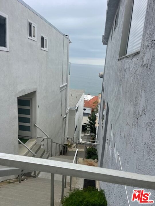 18203 Coastline Drive, Unit 7 Malibu, CA 90265 - Photo 10 of 14