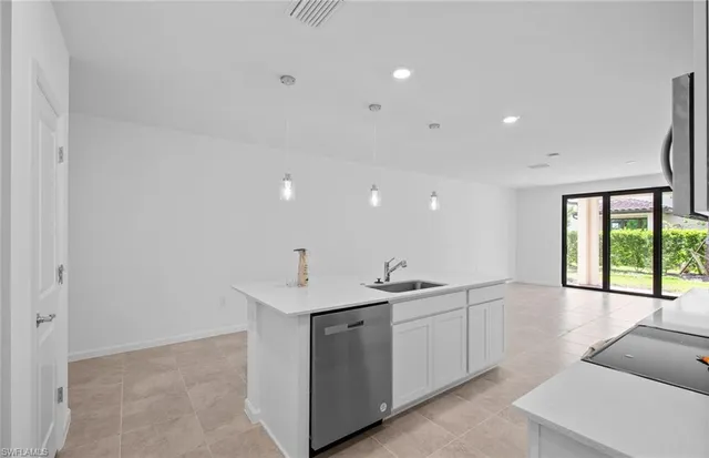 $269,990 | 1650 Lake Jessup Circle, Cape Coral, FL 33909