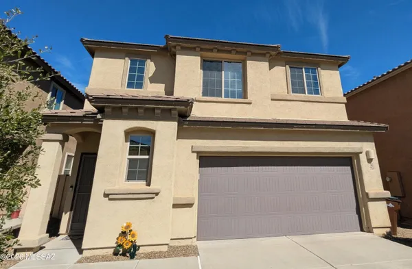 $305,000 | 724 West Calle Capotasto, Sahuarita, AZ 85629