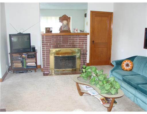 339 Center Road Monroeville, PA 15146 - Photo 11 of 18 Living Room.