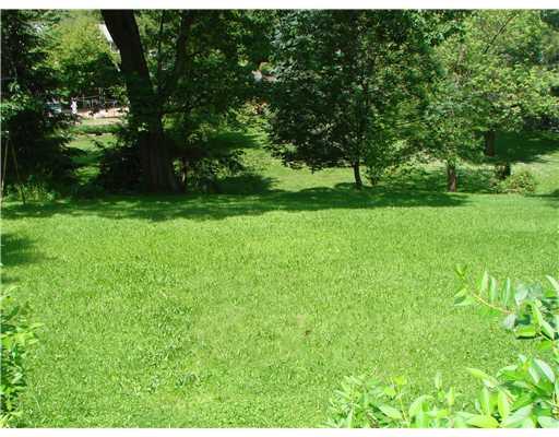 339 Center Road Monroeville, PA 15146 - Photo 18 of 18 Yard/Garden.