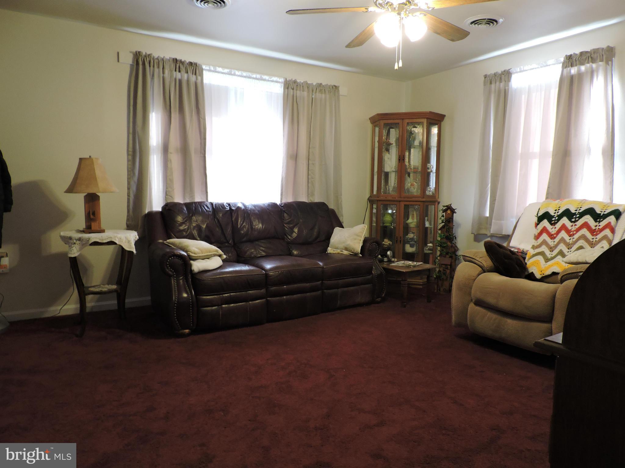 704 Interval Road Hagerstown, MD 21740 - Photo 11 of 30 Living Room